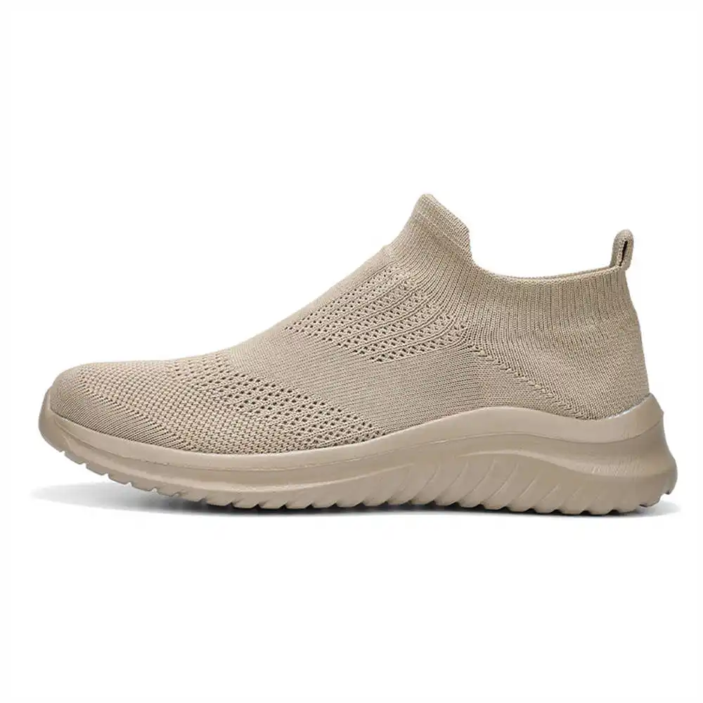 Beige Zachte Nieuwe Nieuwighei - Streetwear Brand Collection recensie en prijs
