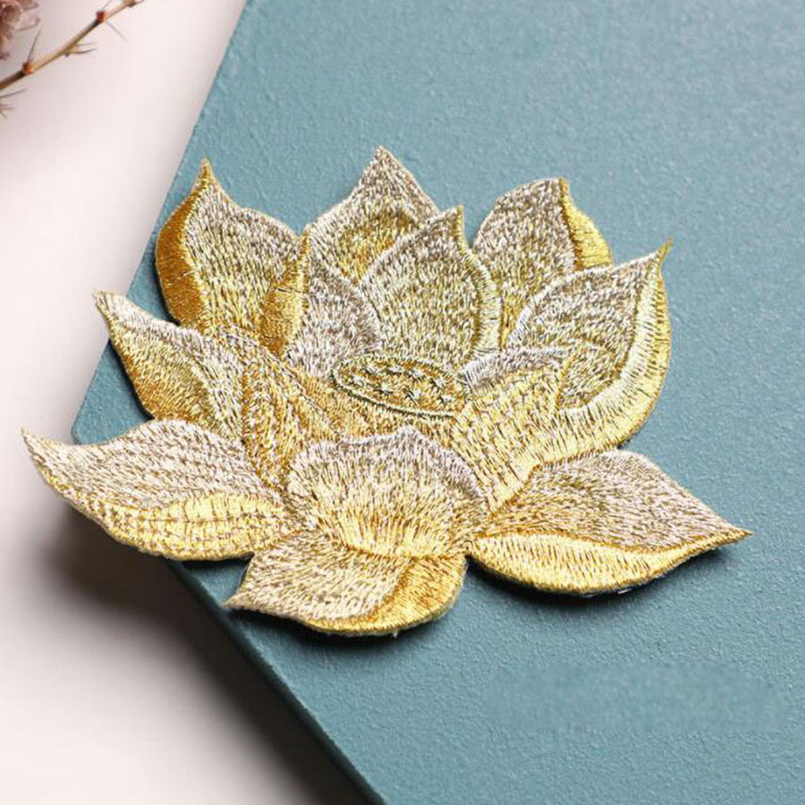 1Pc Roze Lotus Bloem Patch Voo - Streetwear Brand Stickers recensie en prijs